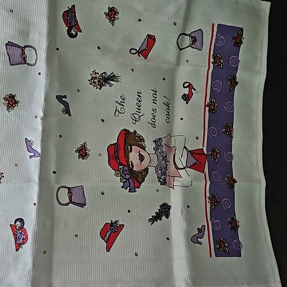 Kay Dee Designs The Queen Does Not Cook Tea Towel - Picture 3 of 3